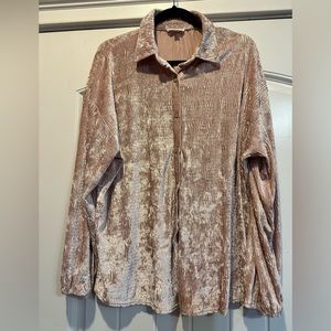 NWOT. GEEGEE brand. Size large.